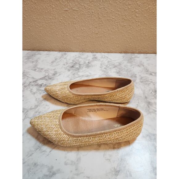 Seychelles Women's Beige Slip On Textured Pointed‎ Toe Ballet Flats Shoes Size 8 - Picture 4 of 7